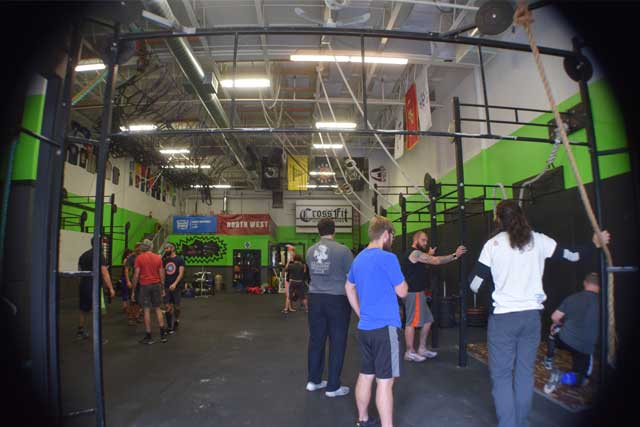 Lynnwood Crossfit gym entrance